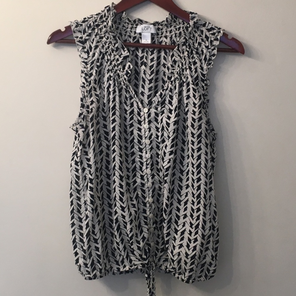 Loft Navy/White Ruffle Popover Tank sz M